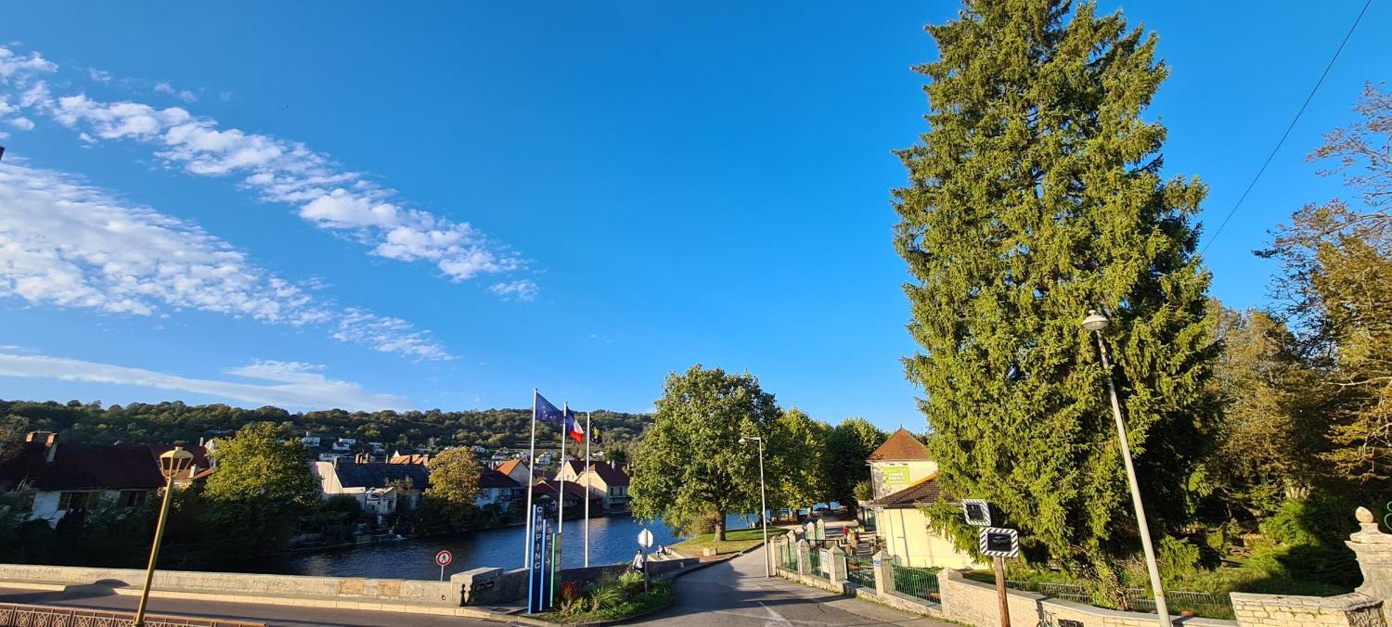 La Truite De La Loue Hotel Quingey Luaran gambar