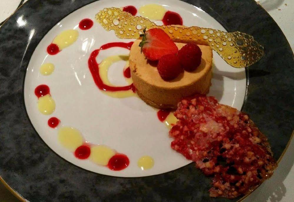 La Truite De La Loue Hotel Quingey Luaran gambar